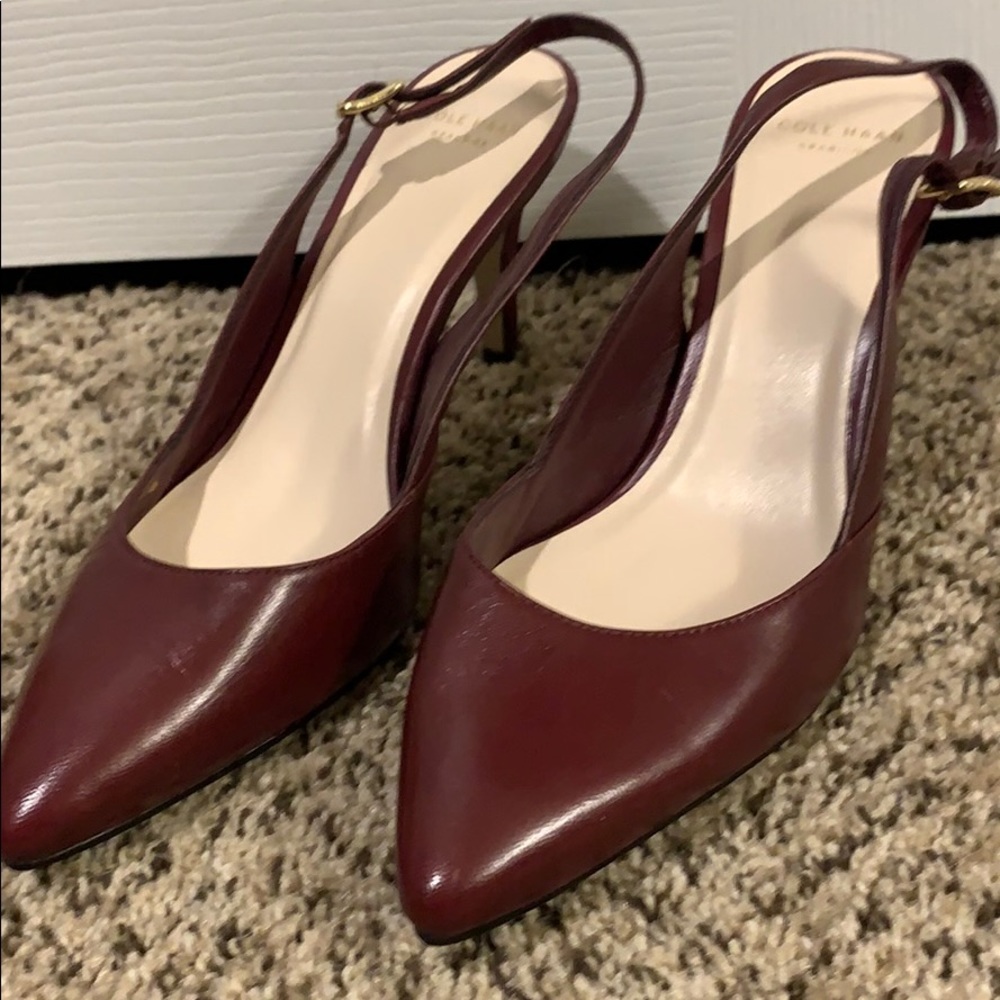 Cole Hana women’s kitten heel